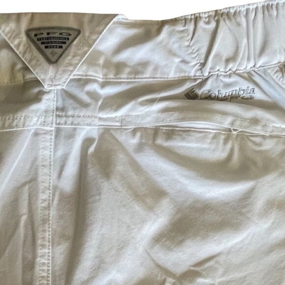 White Columbia Sport Shorts - Size 10 - Picture 3 of 4